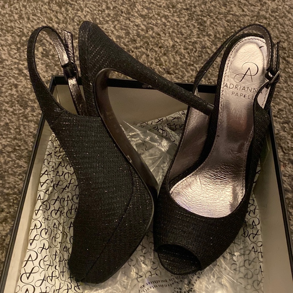 Brand new, beautiful, high heels, black sparkle, beautiful shoes to go out with